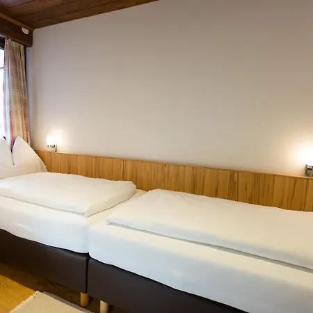 Schiwiese Mit Freiem Eintritt In Alpentherme In *