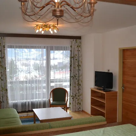 Schiwiese Mit Freiem Eintritt In Alpentherme In Bad Hofgastein